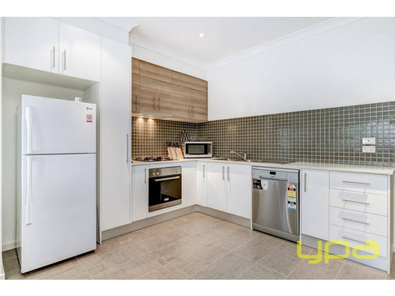 6/28 Toolern Street, Melton South VIC 3338