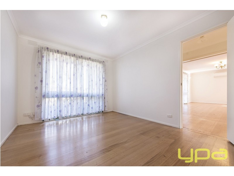 54 Rathdowne Circuit, Melton West VIC 3337