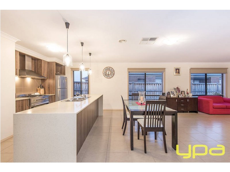 13 Lilac Court, Melton West VIC 3337