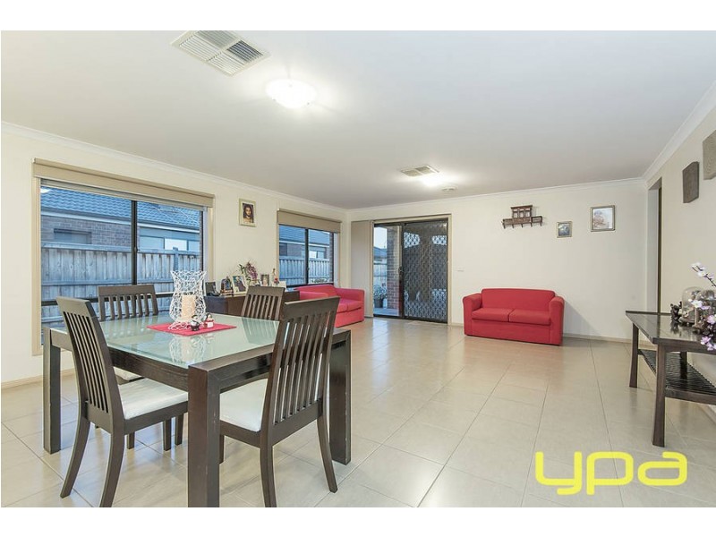 13 Lilac Court, Melton West VIC 3337