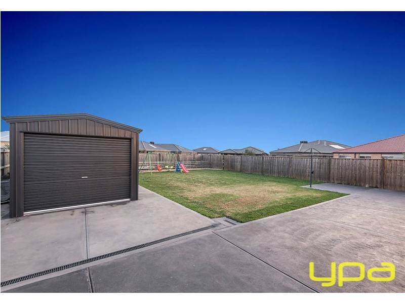 13 Lilac Court, Melton West VIC 3337