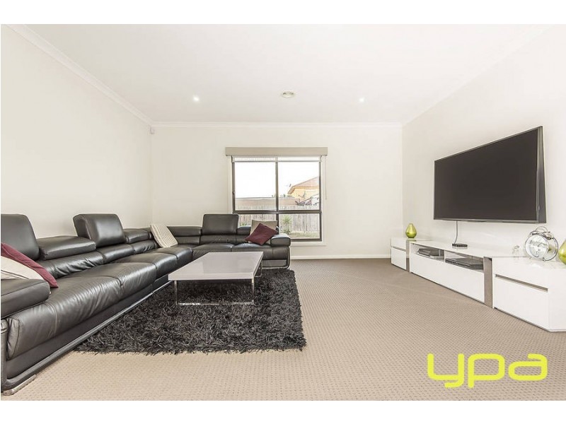 4 Carissa Road, Brookfield VIC 3338