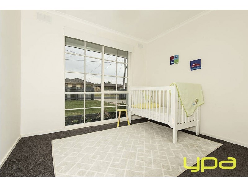 3 Morshead Street, Melton South VIC 3338