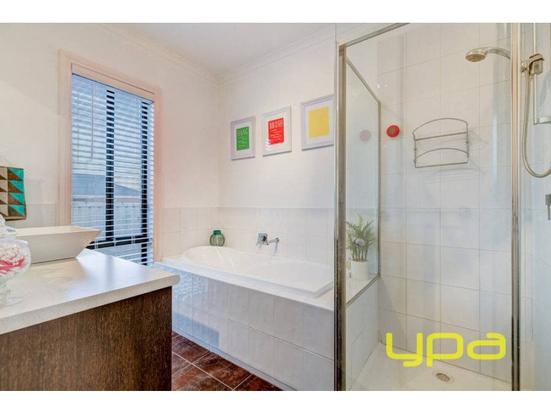 36 Sovereign Boulevard, Melton West VIC 3337