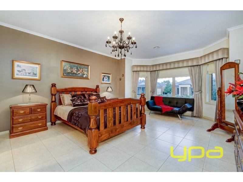 44 Dalray Crescent, Kurunjang VIC 3337