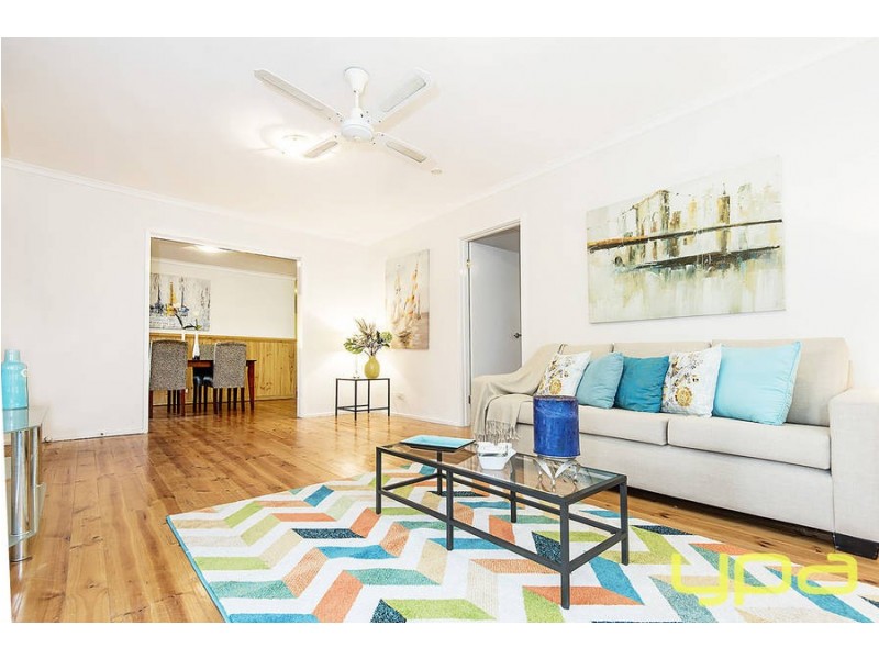 38 Curlew Close, Melton VIC 3337