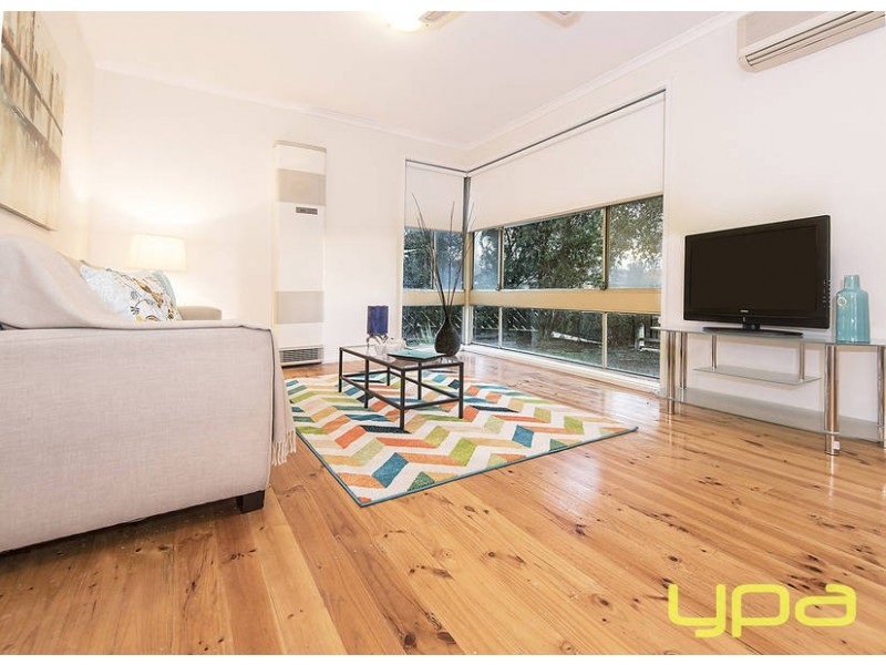 38 Curlew Close, Melton VIC 3337