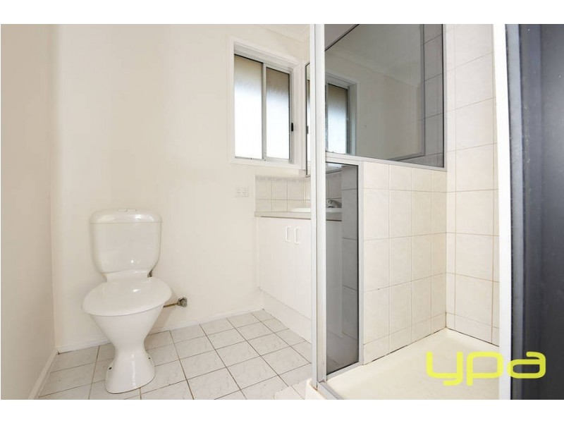 38 Curlew Close, Melton VIC 3337