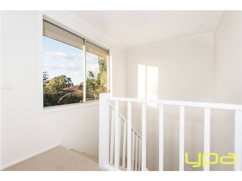 38 Curlew Close, Melton VIC 3337