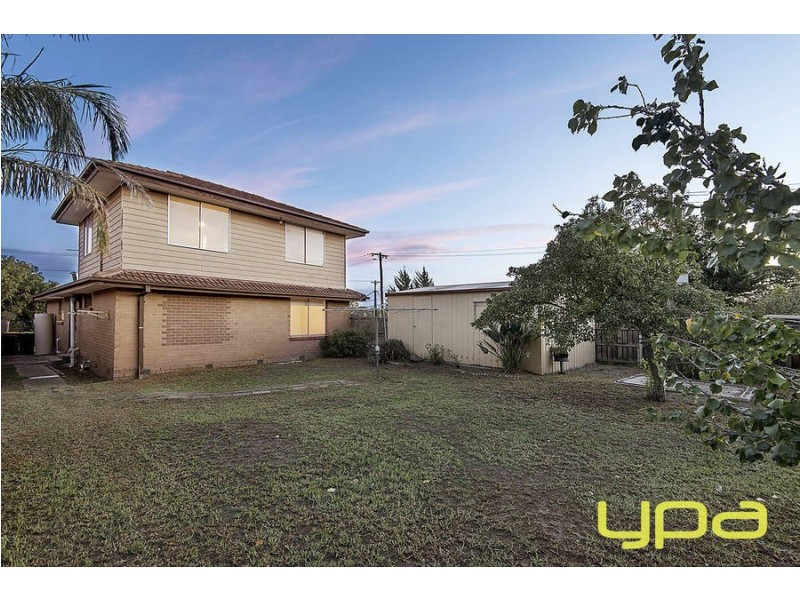 38 Curlew Close, Melton VIC 3337