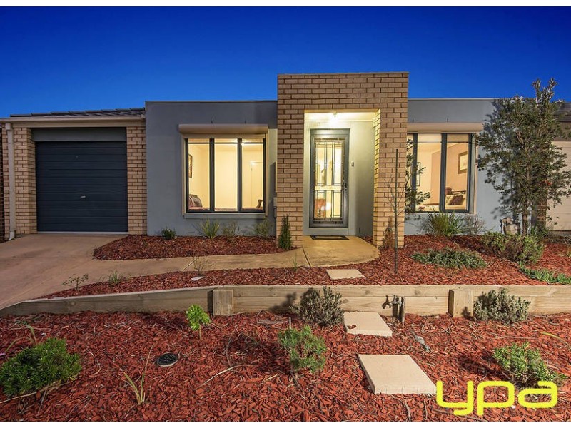 14 Shandeau Boardwalk, Melton West VIC 3337