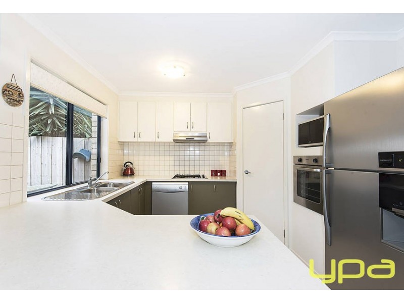 14 Shandeau Boardwalk, Melton West VIC 3337