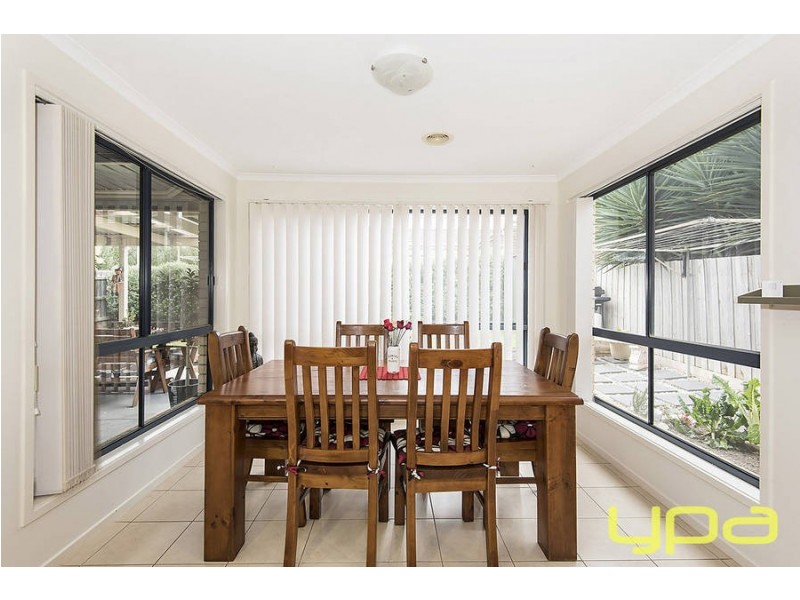 14 Shandeau Boardwalk, Melton West VIC 3337