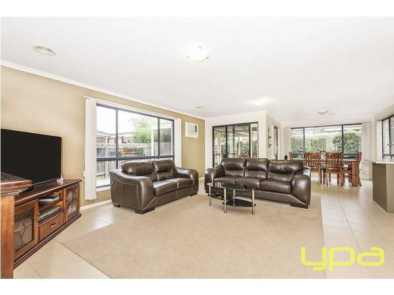 14 Shandeau Boardwalk, Melton West VIC 3337