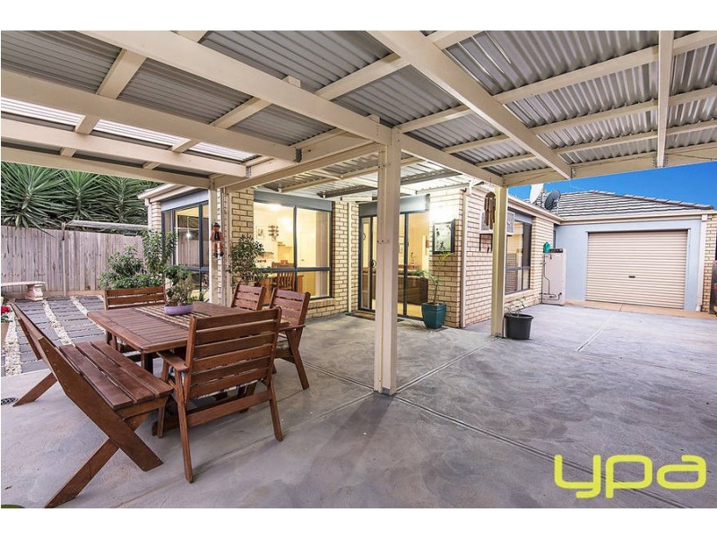 14 Shandeau Boardwalk, Melton West VIC 3337