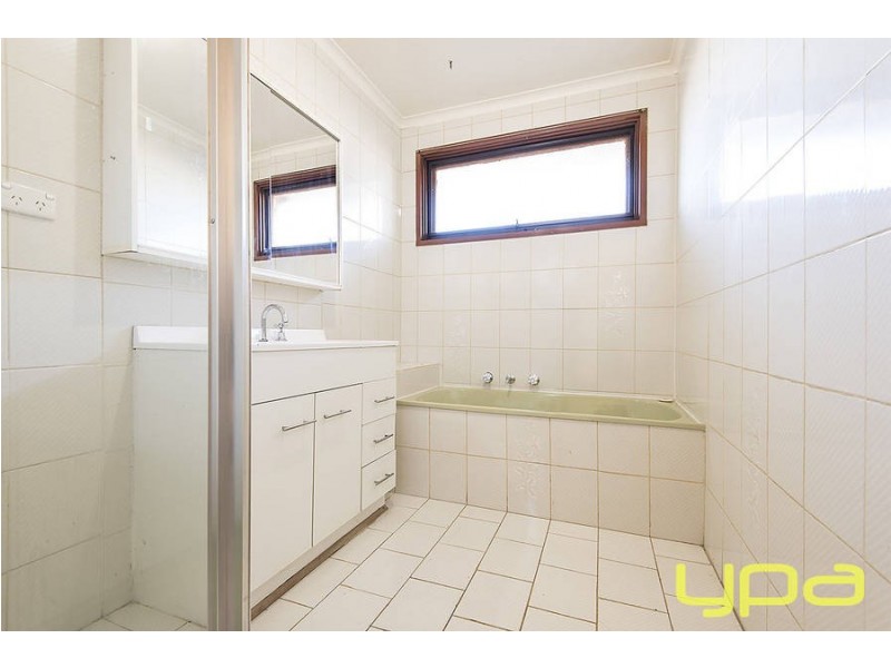 164 Station Road, Melton VIC 3337