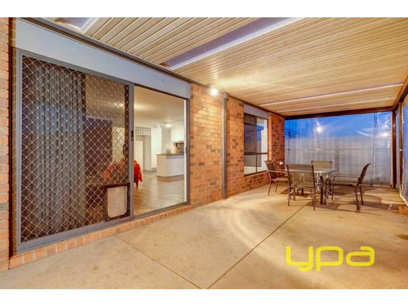 21 Mallow Street, Brookfield VIC 3338