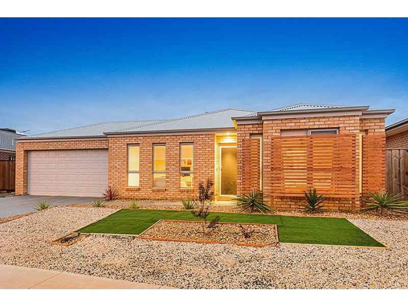 85 Arnolds Creek Boulevard, Melton West VIC 3337