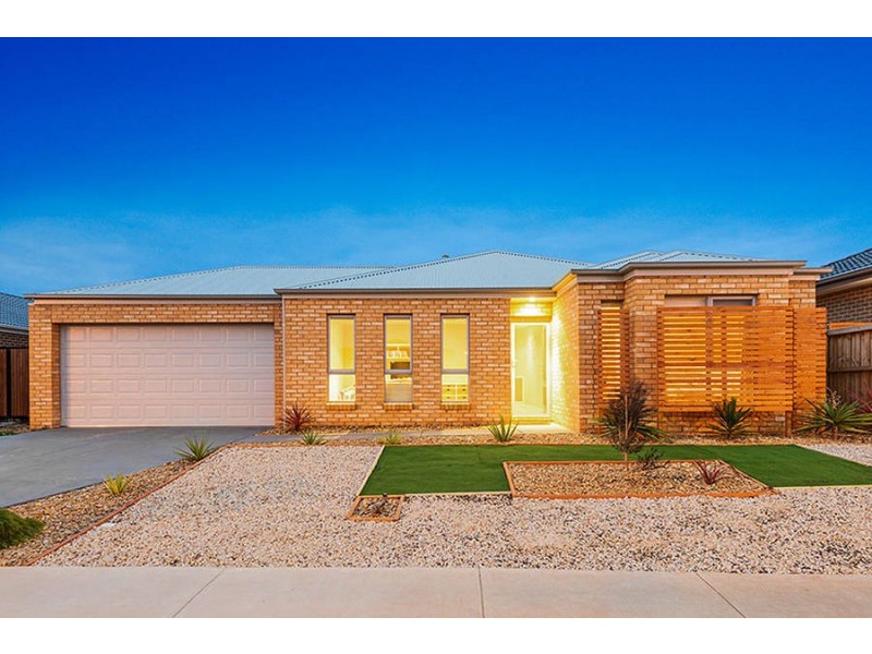 85 Arnolds Creek Boulevard, Melton West VIC 3337