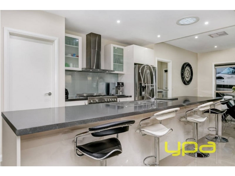 22 Peter Pan Crescent, Kurunjang VIC 3337