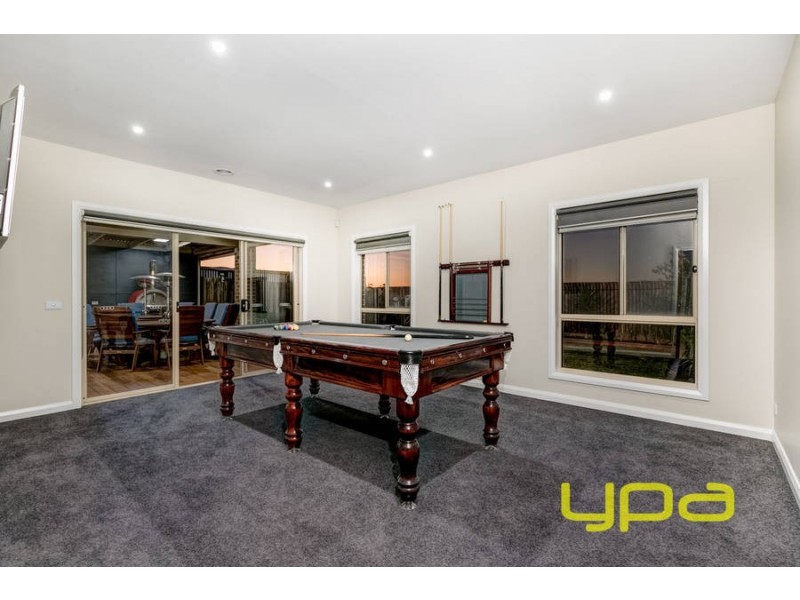 22 Peter Pan Crescent, Kurunjang VIC 3337