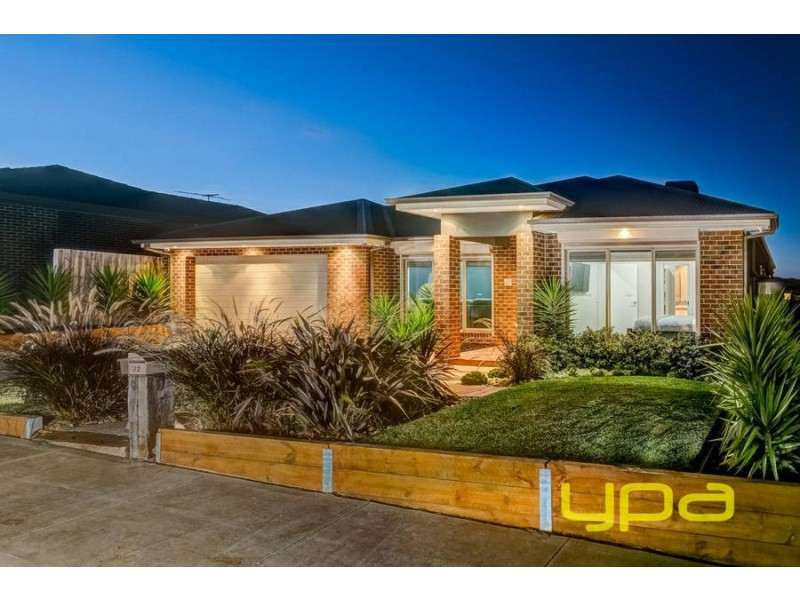 22 Peter Pan Crescent, Kurunjang VIC 3337