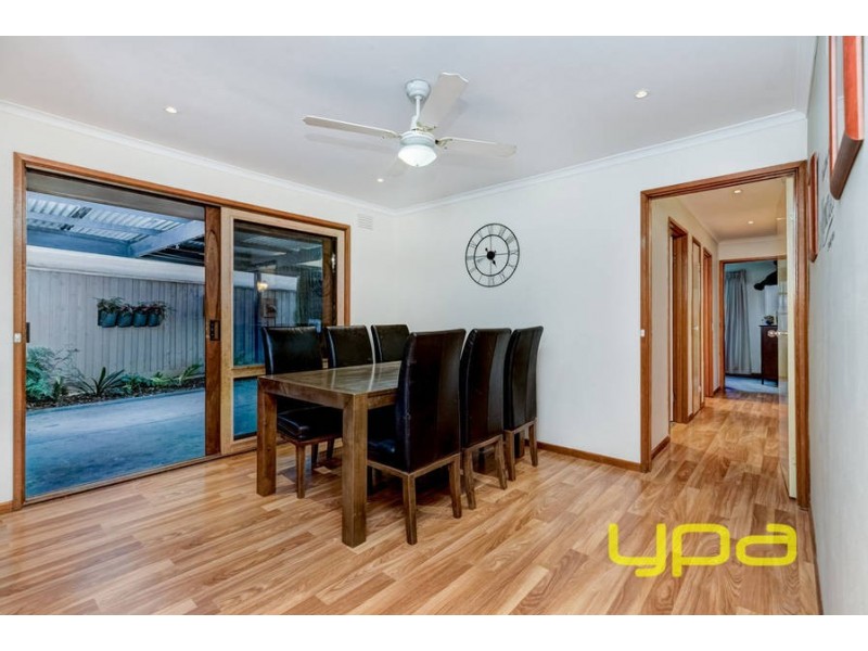 7 Vista Drive, Melton VIC 3337