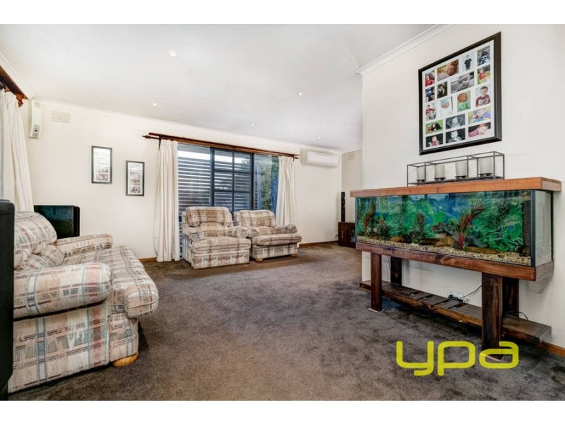 7 Vista Drive, Melton VIC 3337