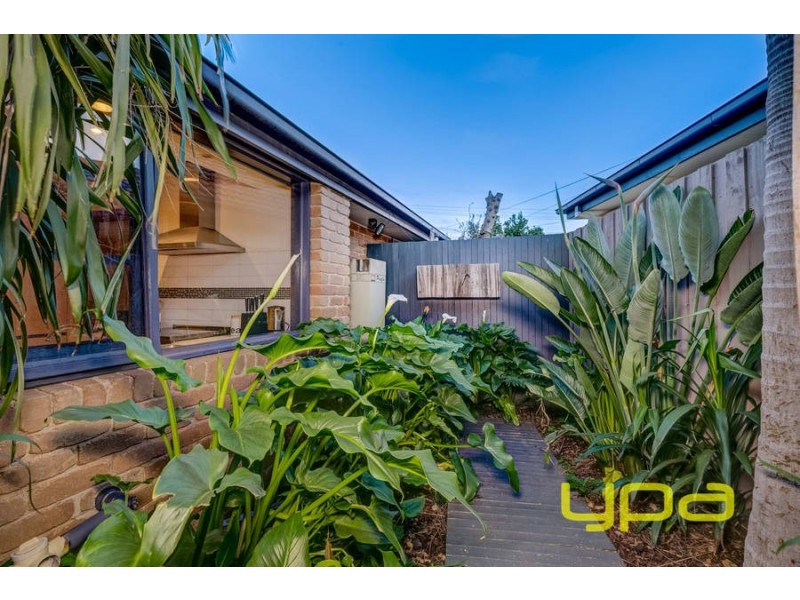 7 Vista Drive, Melton VIC 3337