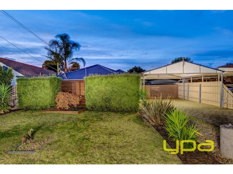 7 Vista Drive, Melton VIC 3337