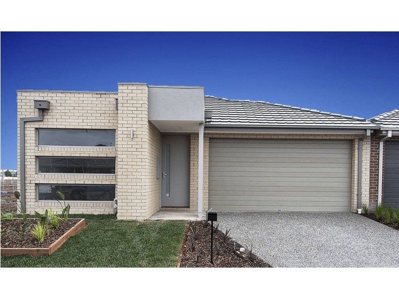 64 Aruma Avenue, Melton West VIC 3337