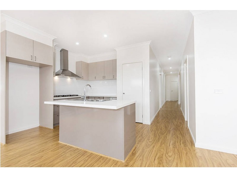 64 Aruma Avenue, Melton West VIC 3337