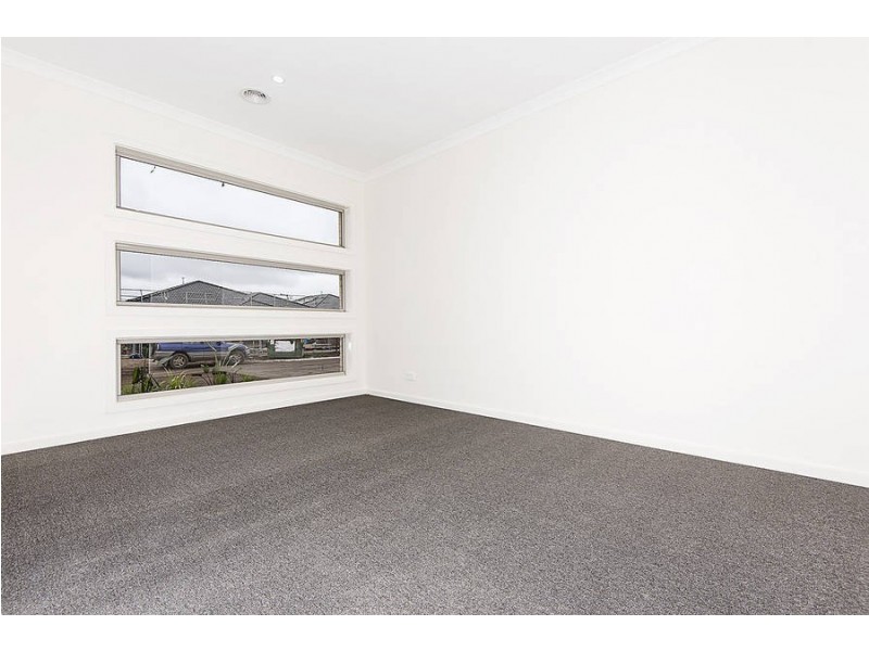 64 Aruma Avenue, Melton West VIC 3337