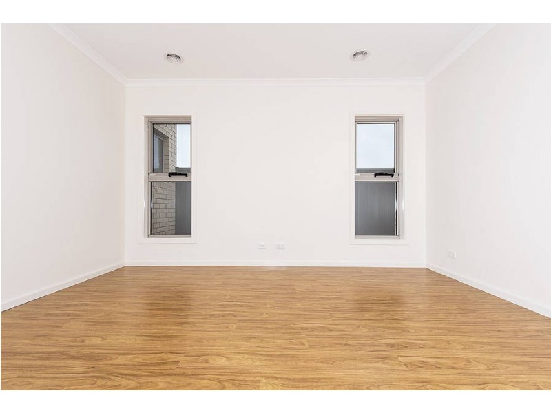 64 Aruma Avenue, Melton West VIC 3337