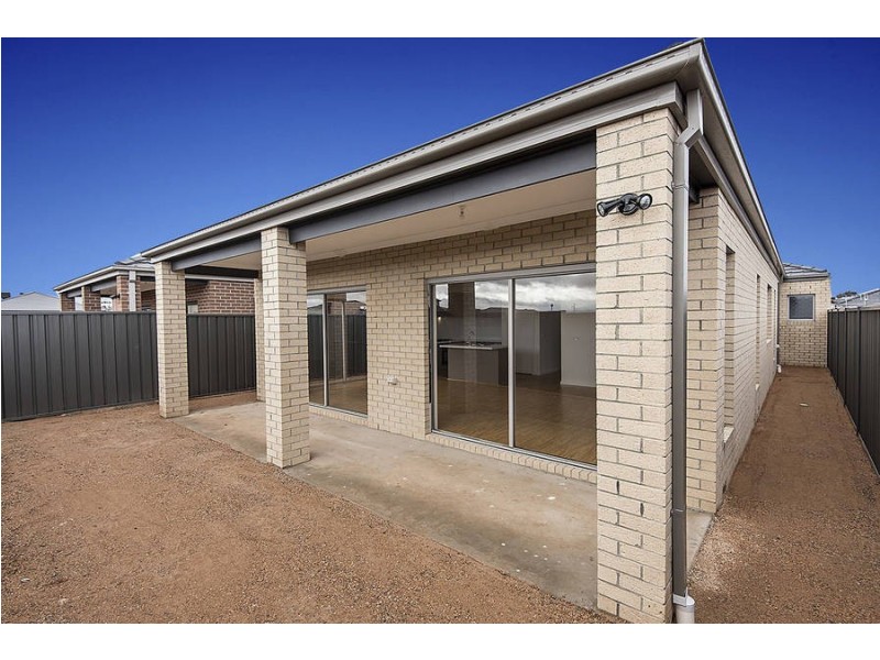 64 Aruma Avenue, Melton West VIC 3337