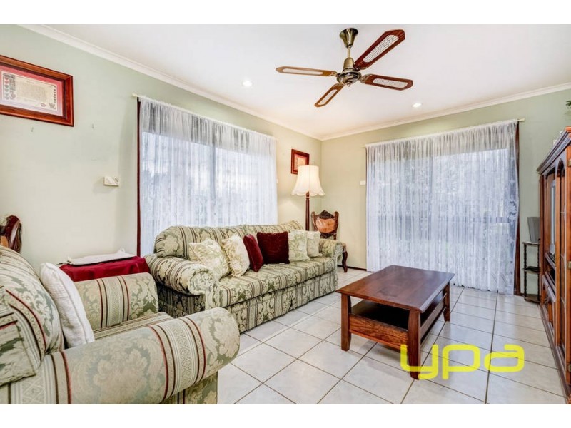 21 Morris Street, Melton South VIC 3338