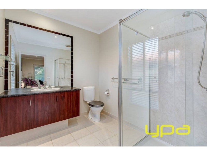 22 Fiddlewood Turn, Melton West VIC 3337