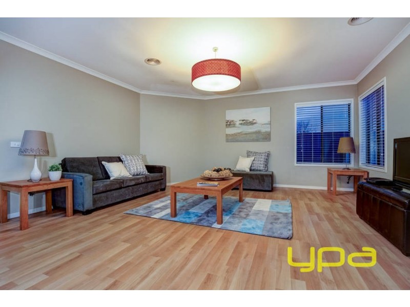 15 Paul Harris Drive, Melton West VIC 3337