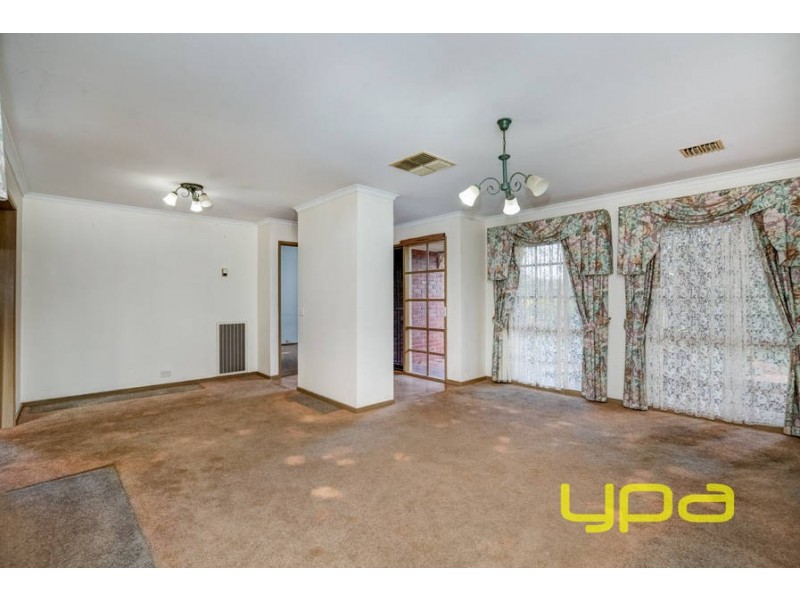 10 Prior Court, Brookfield VIC 3338