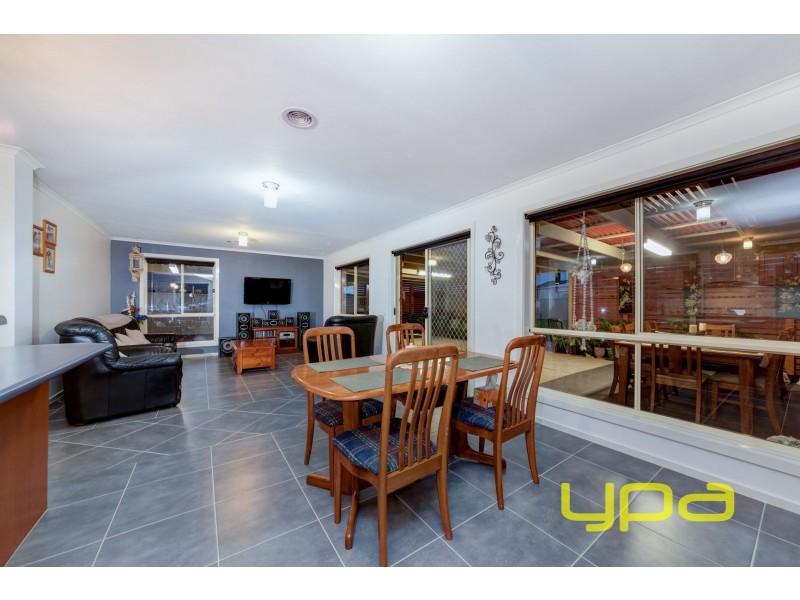 346 Centenary Avenue, Melton West VIC 3337