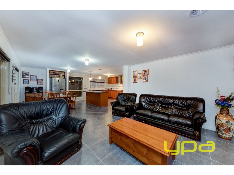 346 Centenary Avenue, Melton West VIC 3337