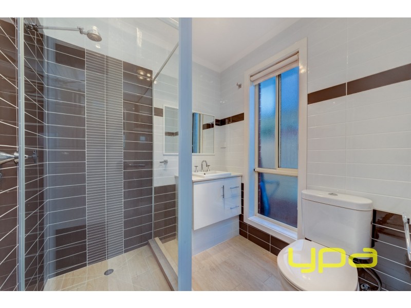 346 Centenary Avenue, Melton West VIC 3337