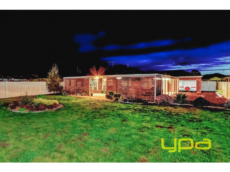 346 Centenary Avenue, Melton West VIC 3337