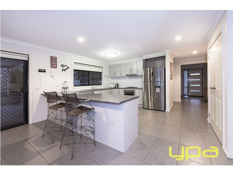 12 Melrome Court, Kurunjang VIC 3337