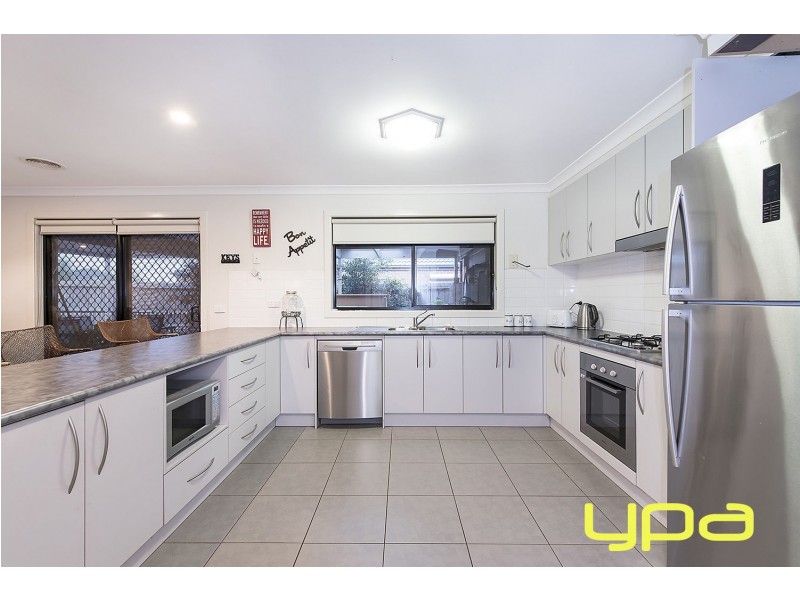 12 Melrome Court, Kurunjang VIC 3337