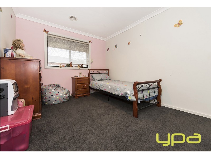 12 Melrome Court, Kurunjang VIC 3337