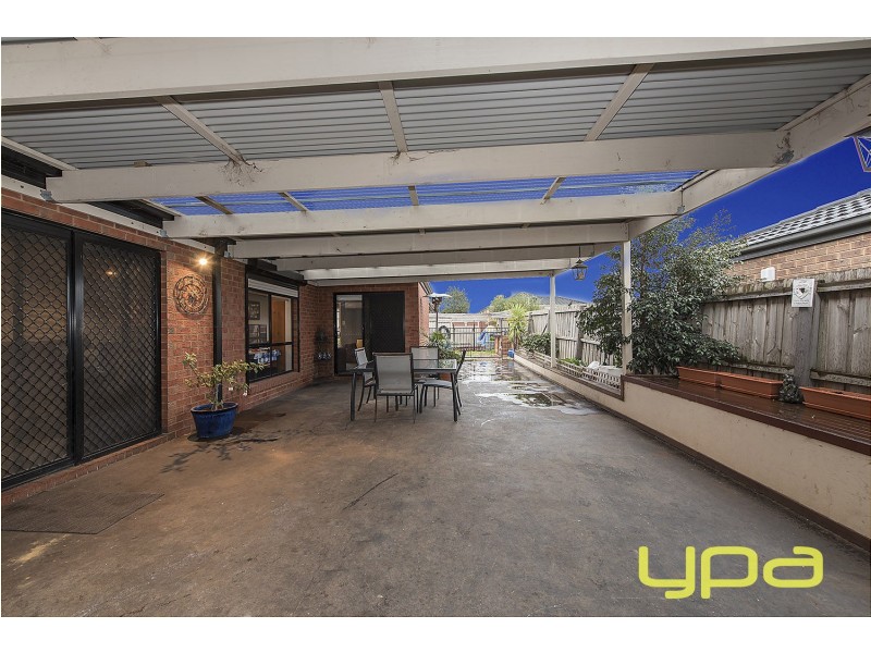 12 Melrome Court, Kurunjang VIC 3337
