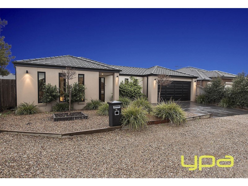 12 Melrome Court, Kurunjang VIC 3337