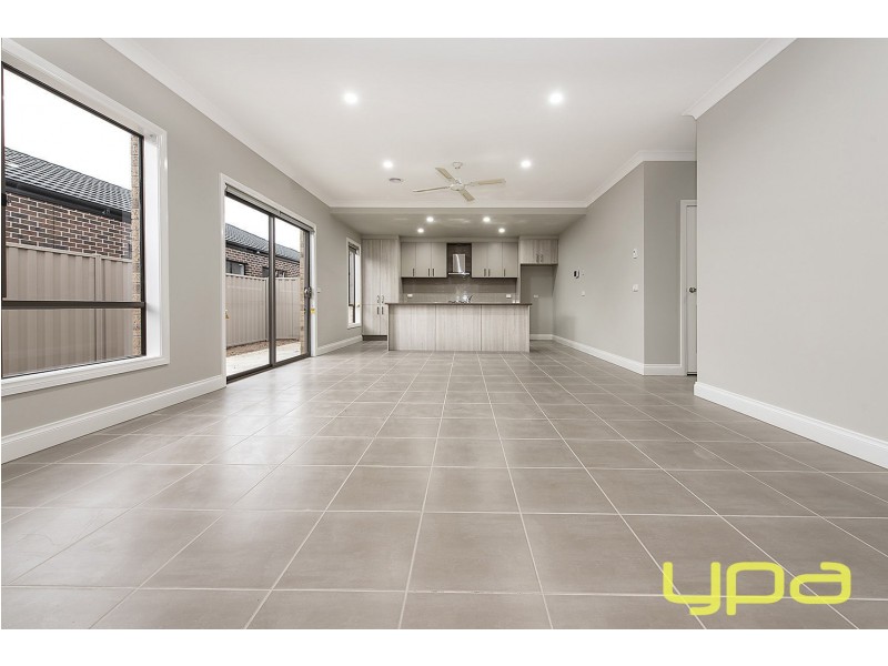 19 Lawrence Avenue, Melton West VIC 3337