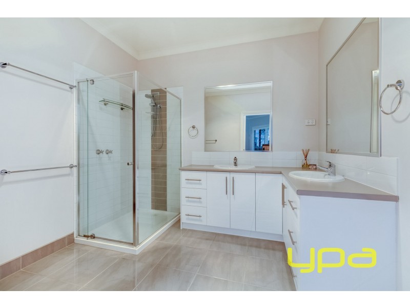 251 Bulmans Road, Melton West VIC 3337